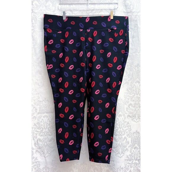 Torrid NWT Pocket Pixie Skinny Studio Luxe Ponte High-Rise Pants Plus Size 3X - Picture 2 of 10